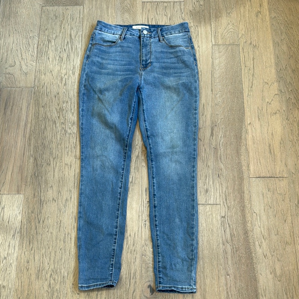 PacSun Blue Jeggings with Faded Medium Wash and Tapered Fit Size 26